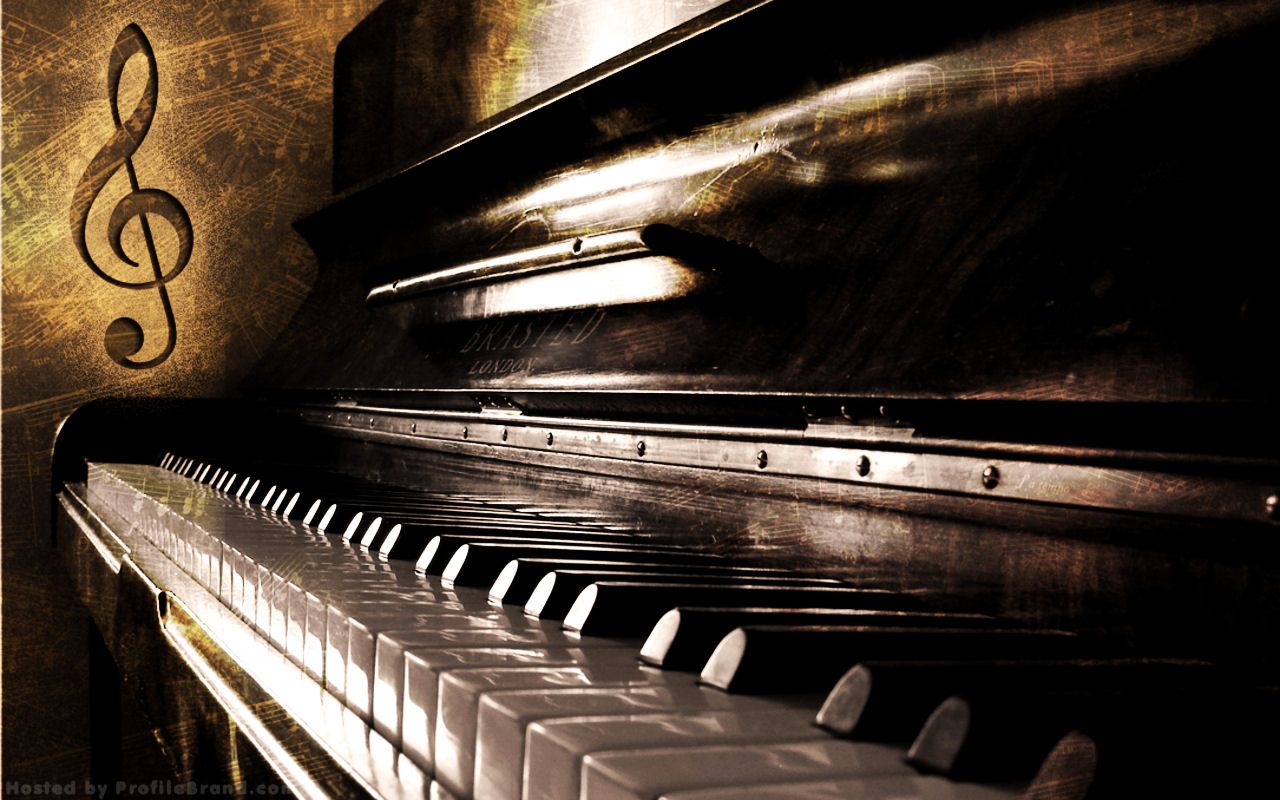 An old piano with a note on the wall behind it. - Piano