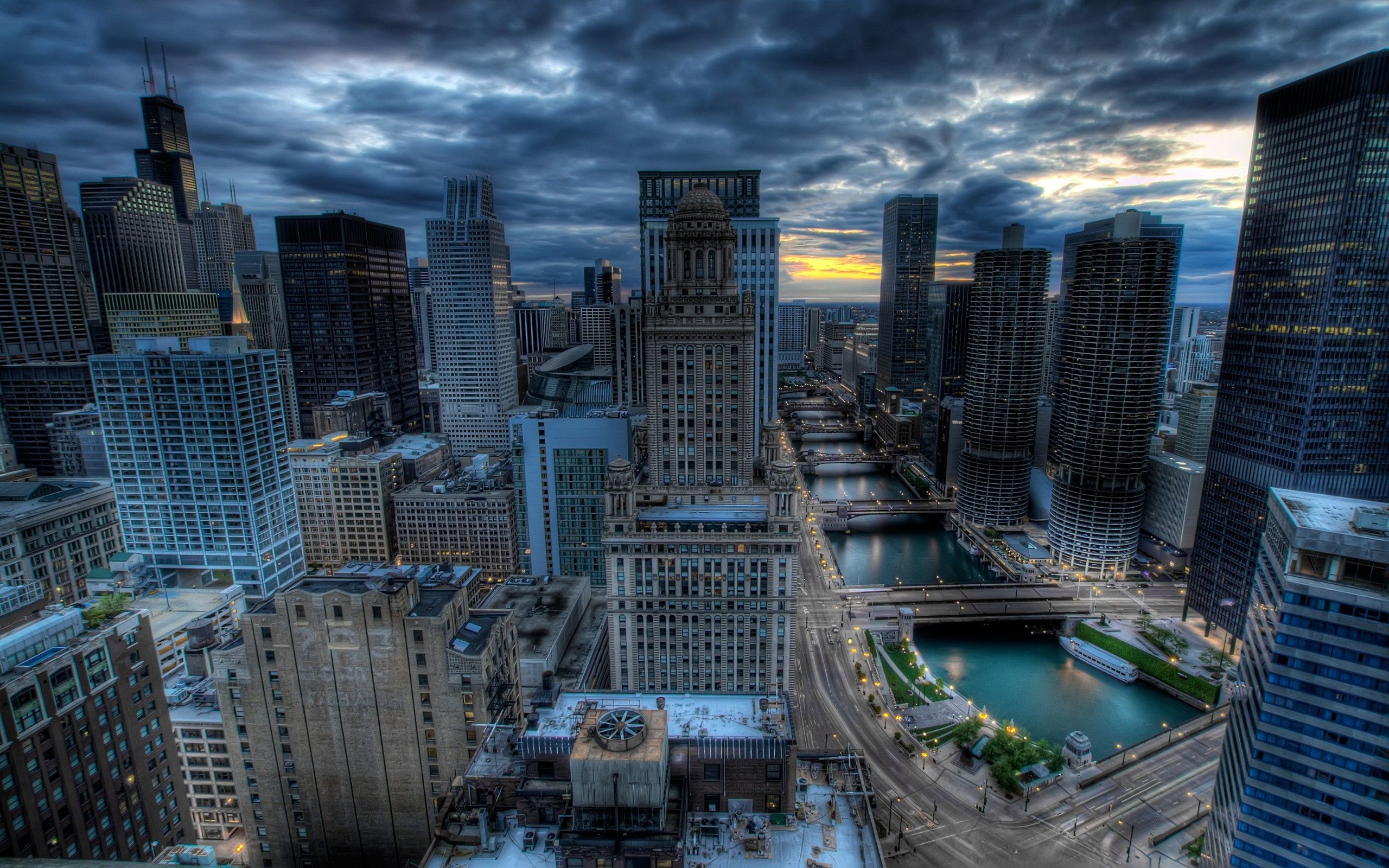 A city skyline with clouds in the background - Chicago