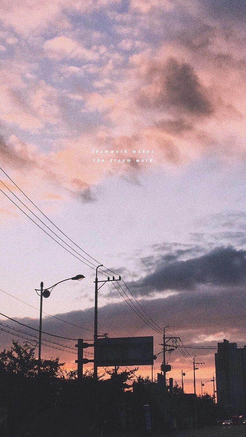 Aesthetic phone wallpaper of a sunset - Scenery