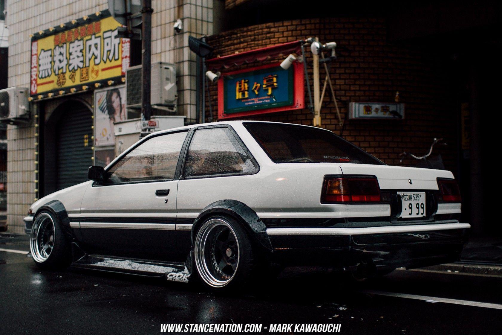 A classic stance car with a nice stance - Toyota AE86