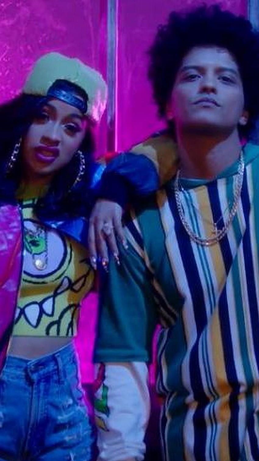 Bruno Mars with Fendi Crystal Chain Necklace in 24k Magic music video - Bruno Mars