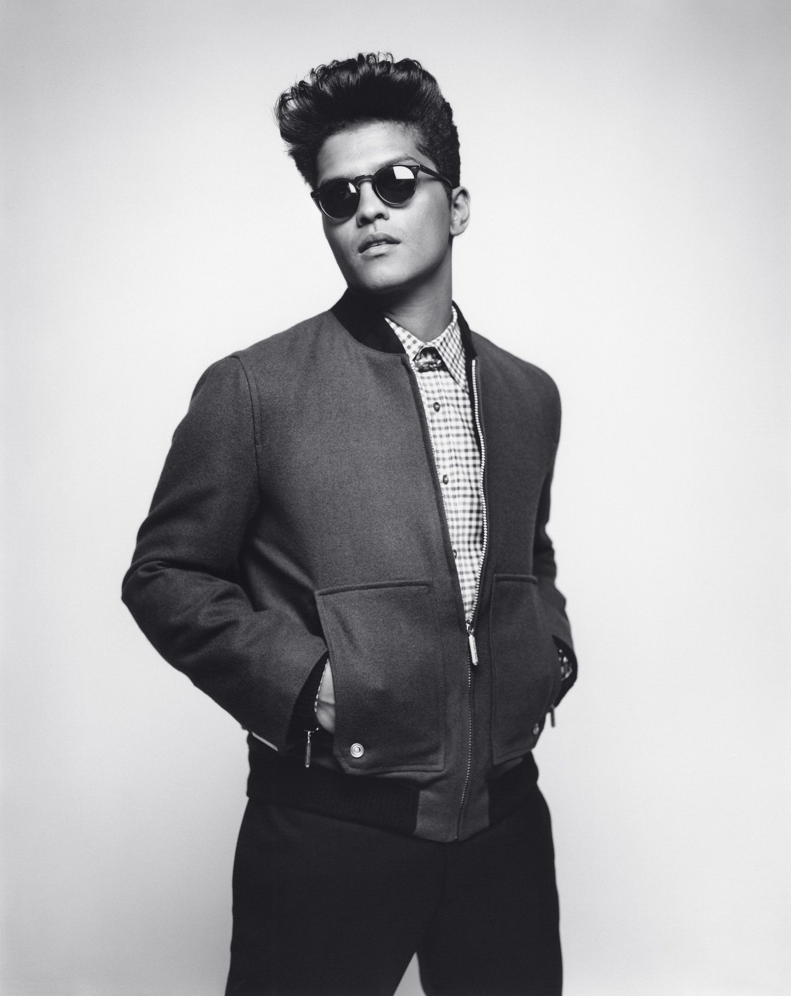 Bruno Mars, the pop sensation, fronts the new Dior Homme campaign. - Bruno Mars