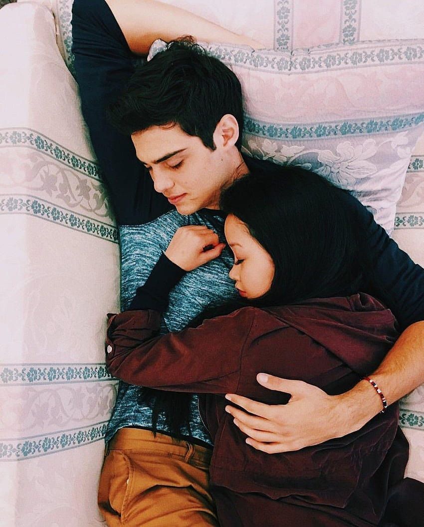 Lara Jean and Peter kavinsky. to all the boys I've loved before, lana condor HD phone wallpaper