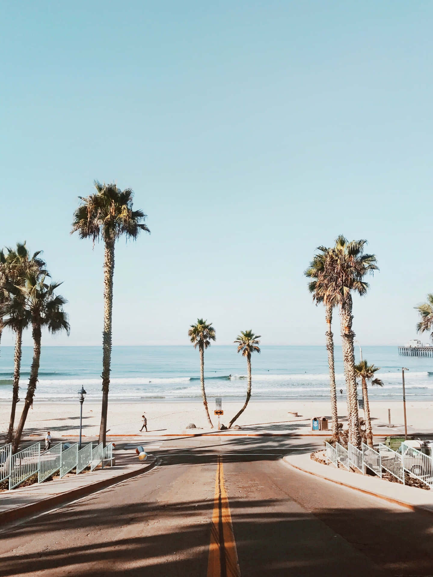 Download Enjoy the stunning California Aesthetic with its beautiful beaches, rolling hills and stunning sunsets. Wallpaper