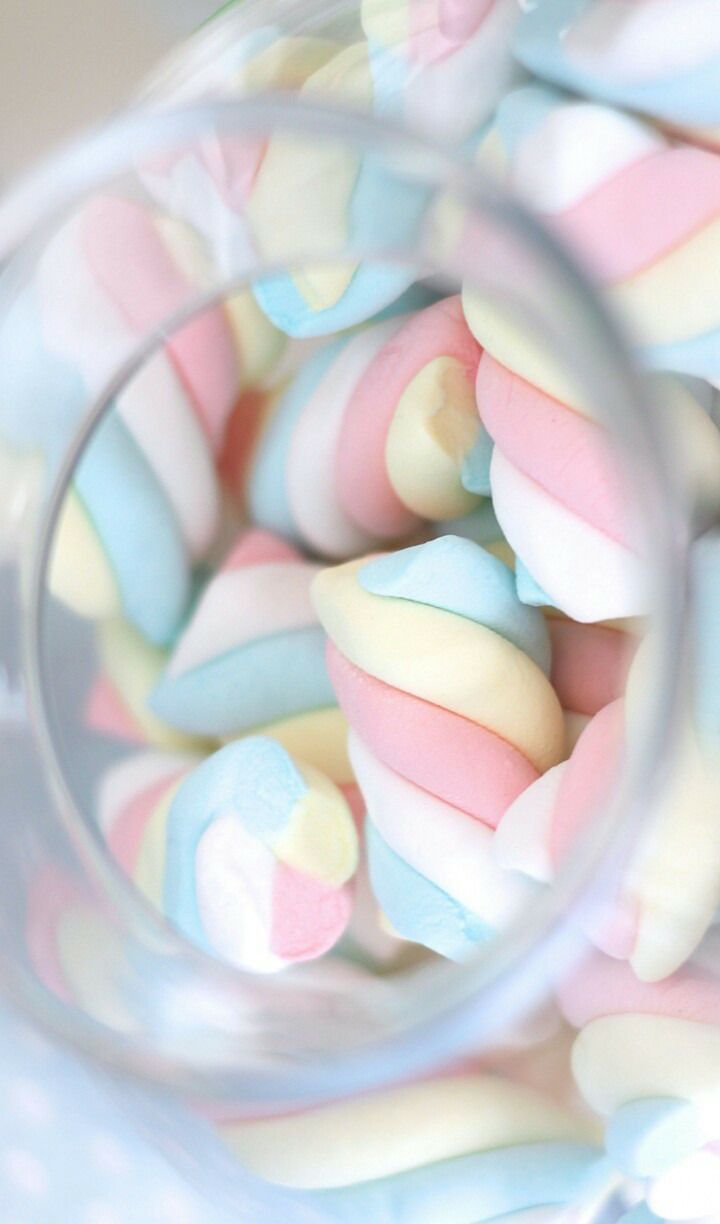 Twist marshmallows in a glass jar - Marshmallows