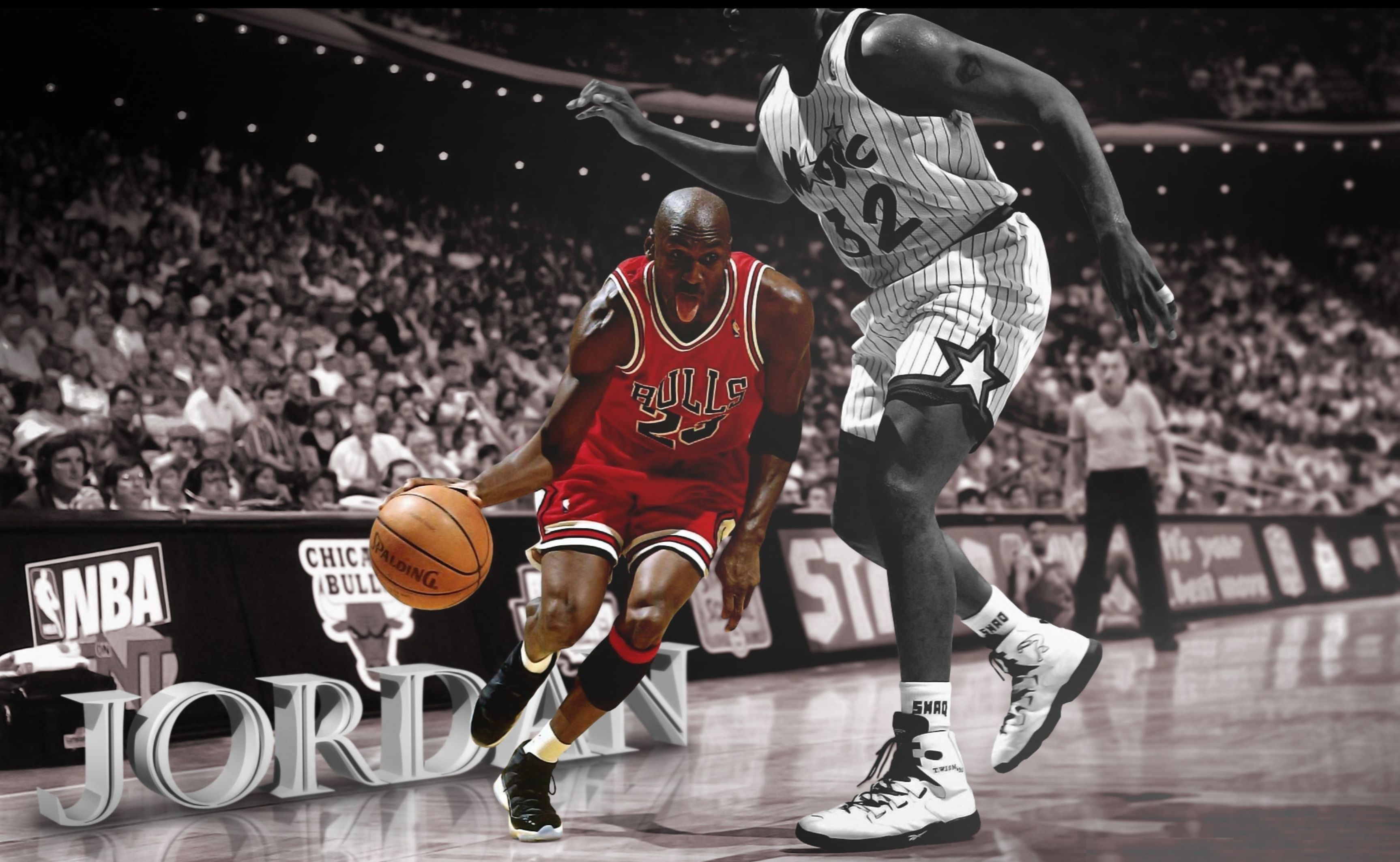 Jordan playing basketball in front of a crowd - Air Jordan, Michael Jordan