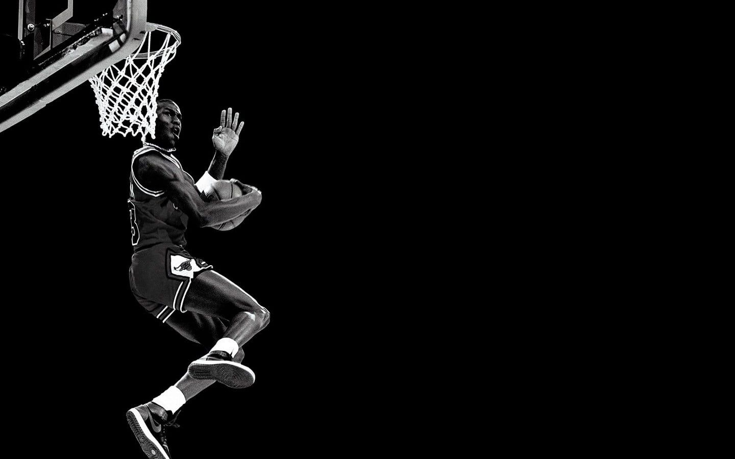 Jordan Dunking, Black and White, 1985, The Dunk, Chicago Bulls, Nike, NBA, Sports, Basketball, wallpaper, background, image, photo - Michael Jordan