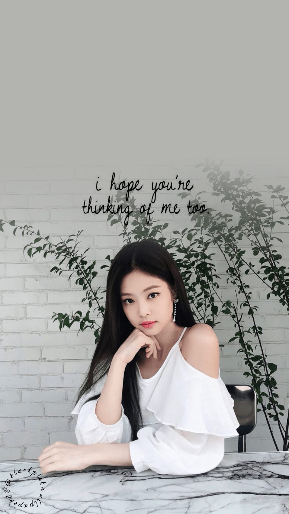 Aesthetic wallpaper of BLACKPINK's Rosé with the quote 