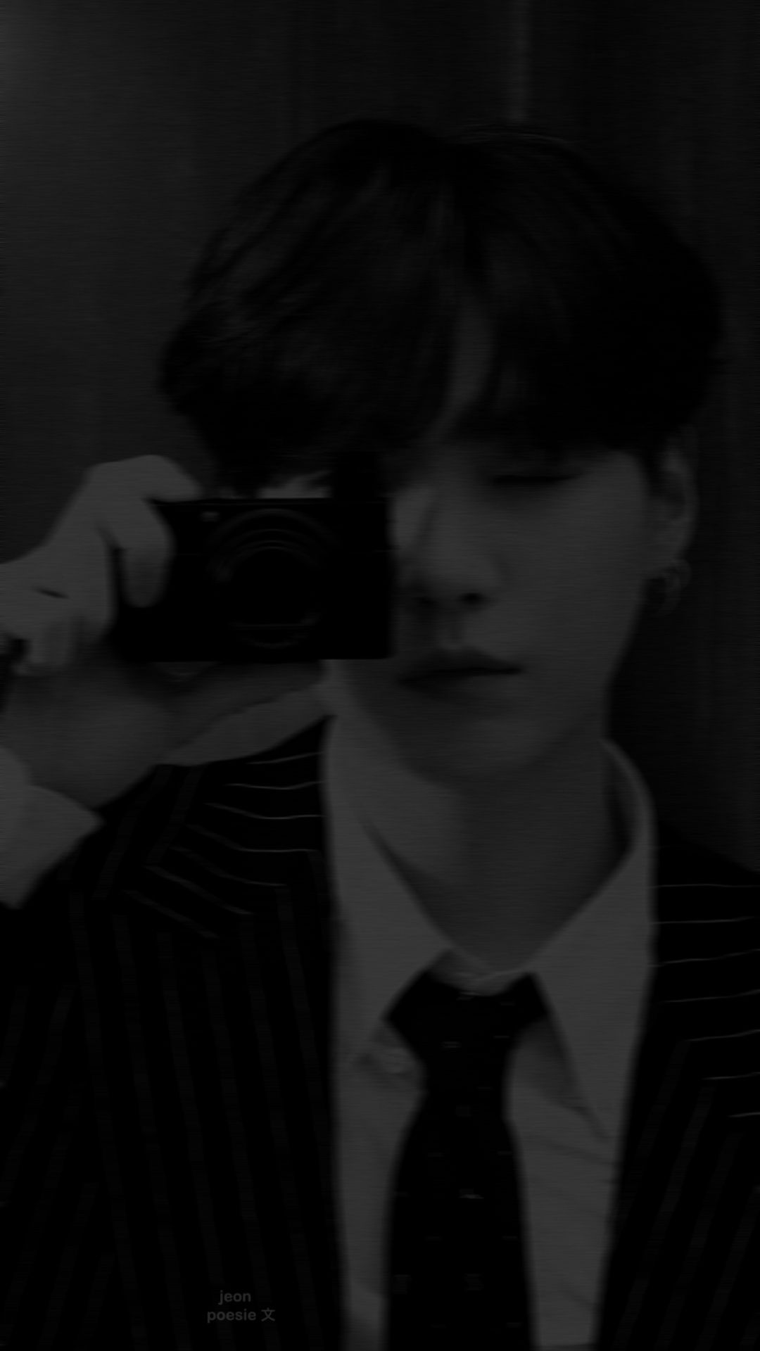 Black and white jeon jung kook wallpaper - Suga