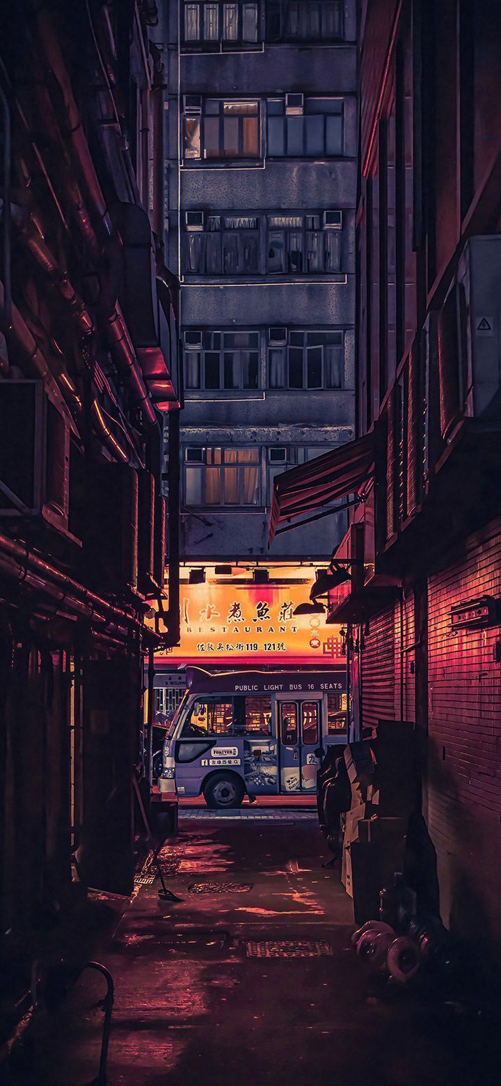 IPhone wallpaper of a dark alley in the city at night. - Chinese