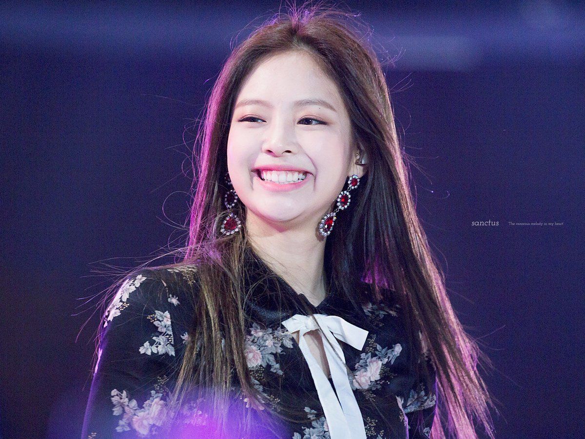 Lisa of Blackpink is a K-pop idol - Jennie