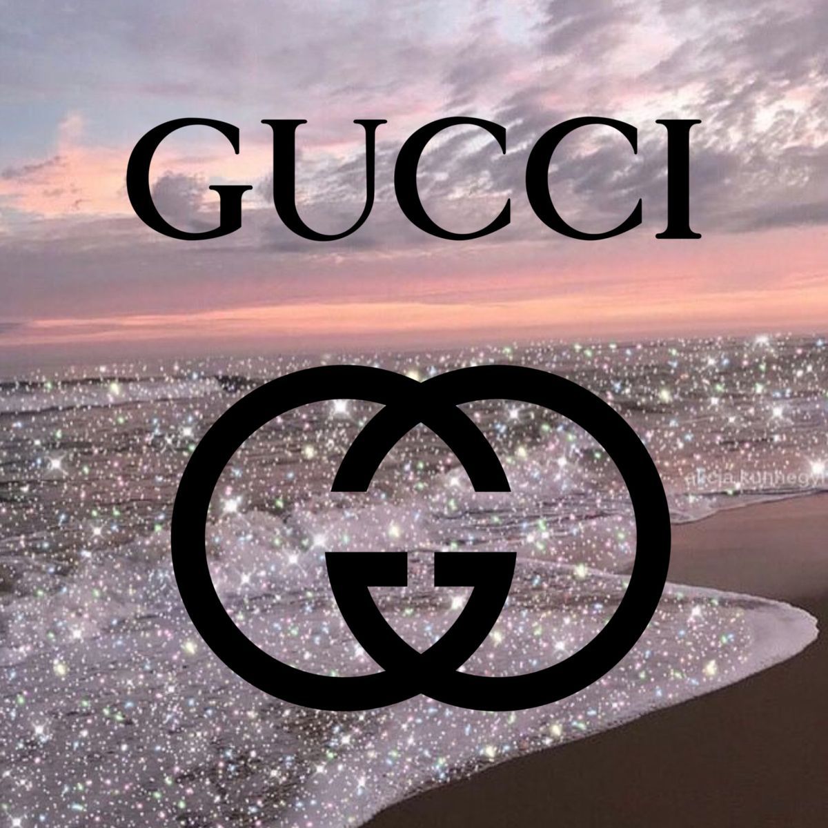 A gucci wallpaper that I made! I hope you like it! - Gucci