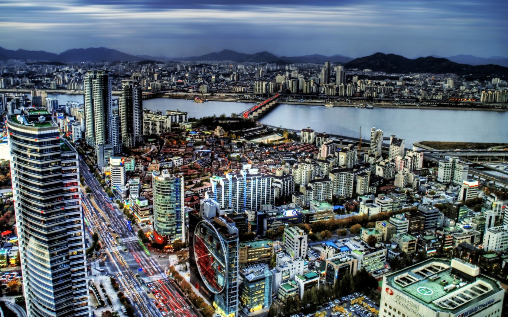 The view of the city from the top of the N Seoul Tower. - Seoul