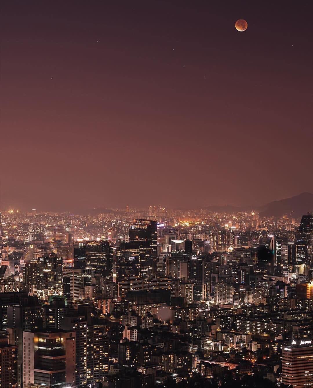 Seoul Korea. City aesthetic, Seoul night, Aesthetic korea