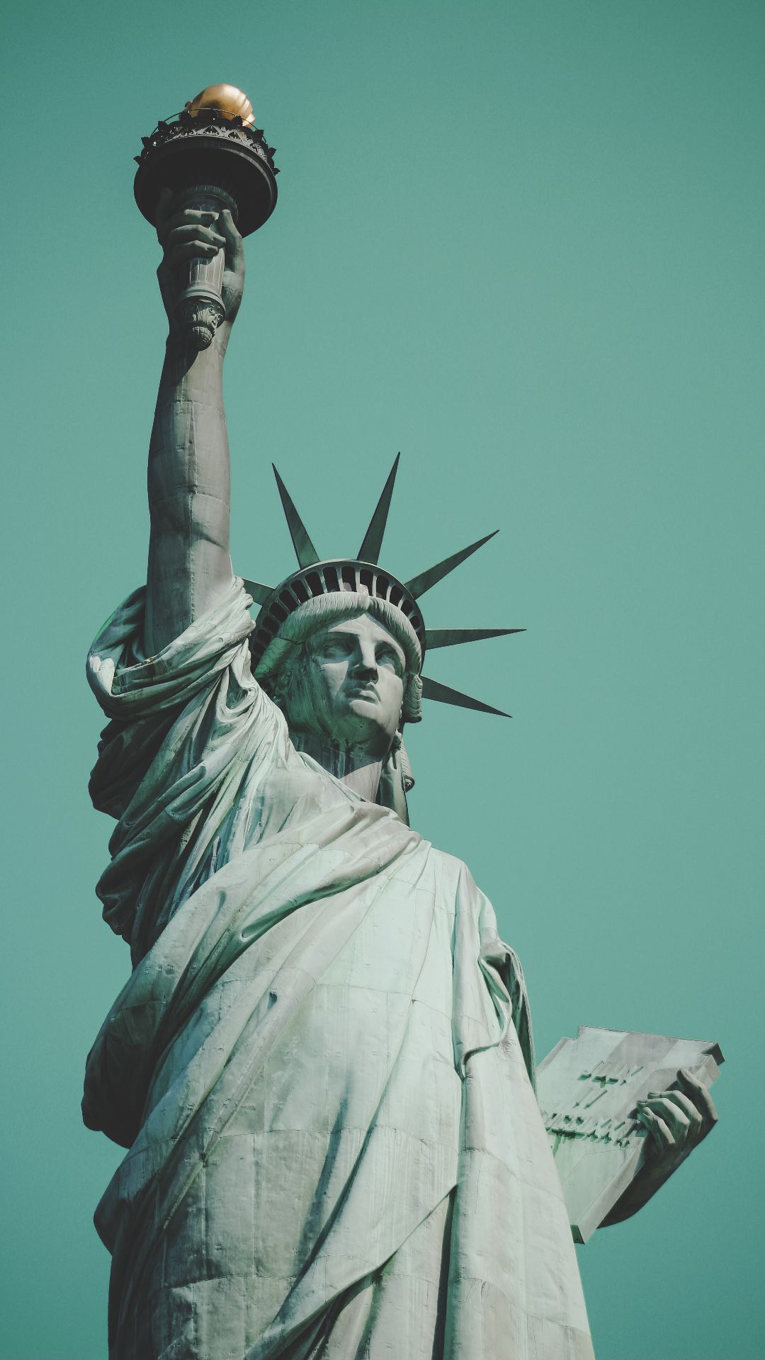 Best Statue of Liberty iPhone Wallpaper