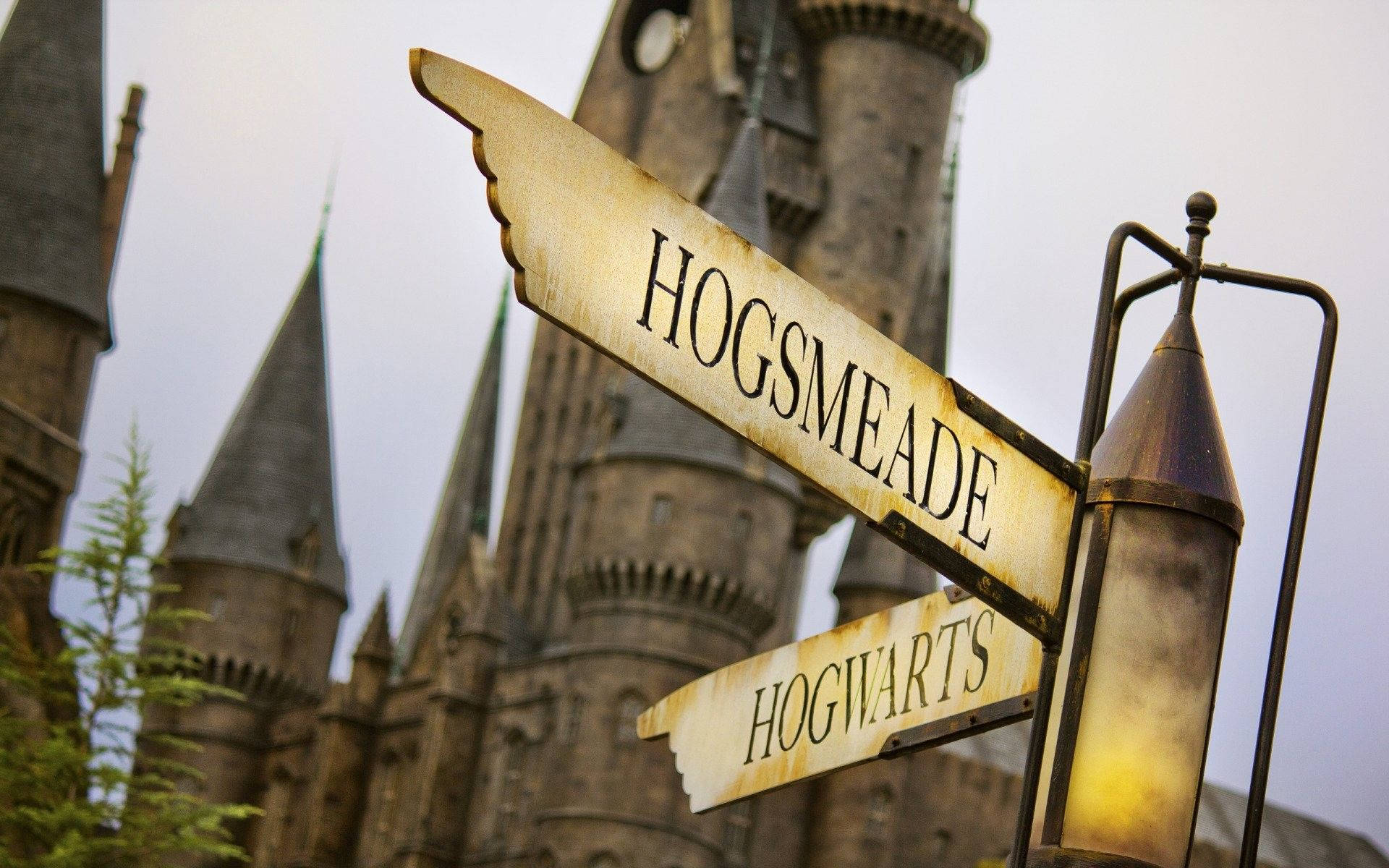 Download Hp Hogsmeade Hogwarts Aesthetic Street Sign Wallpaper