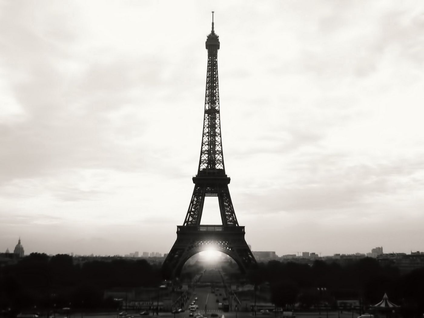 Download wallpaper 1400x1050 eiffel tower, paris, france, black white, point of interest standard 4:3 HD background