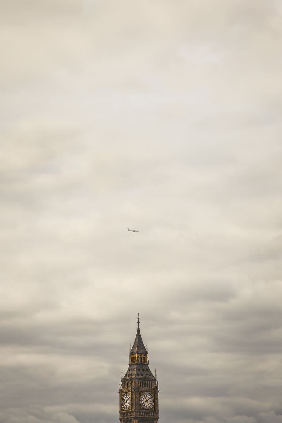 HD wallpaper: Elizabeth Tower under of white airliner during heavy clouds, Elizabeth Tower, London
