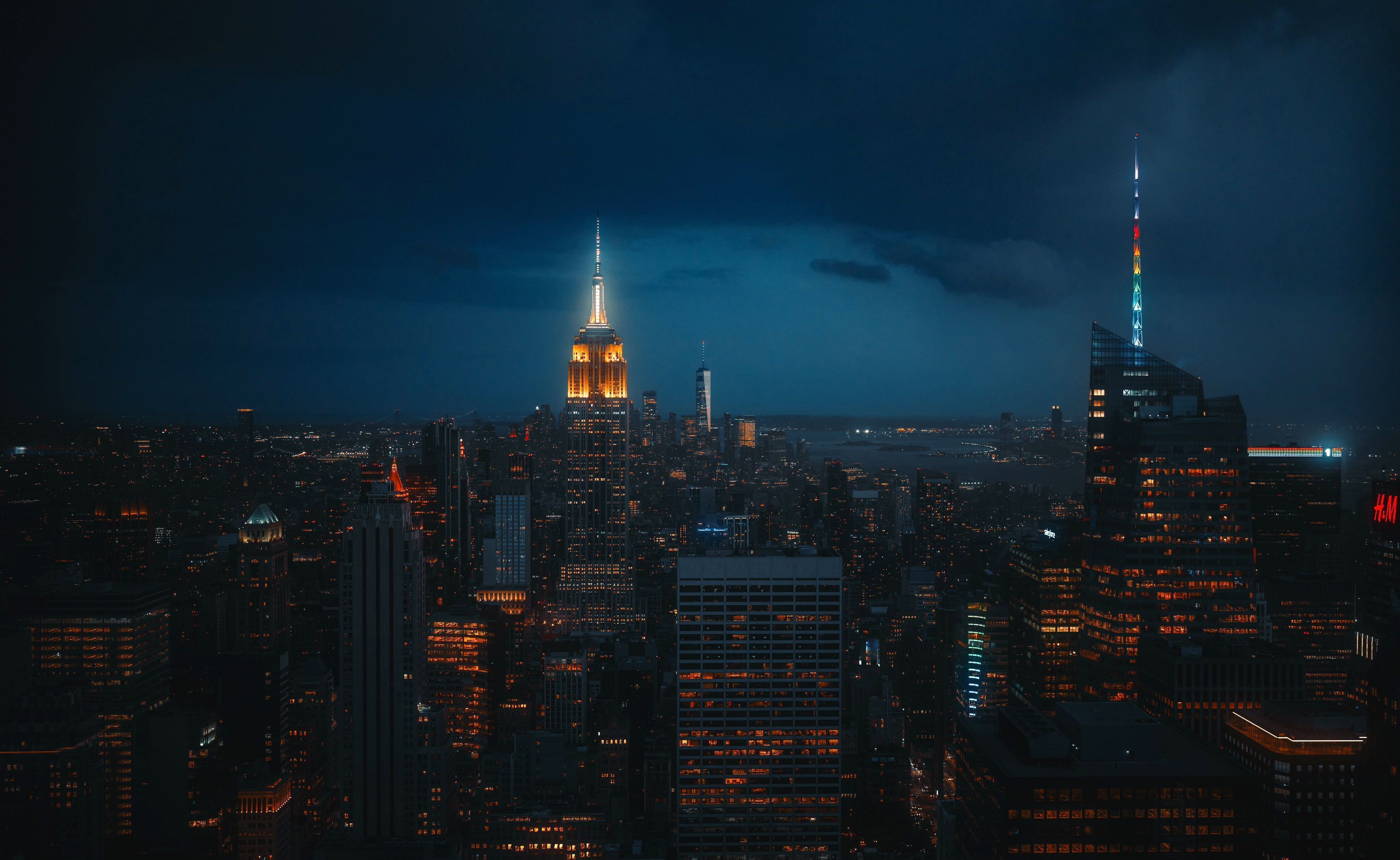New York City Skyline at Night Aesthetic 4K Wallpaper