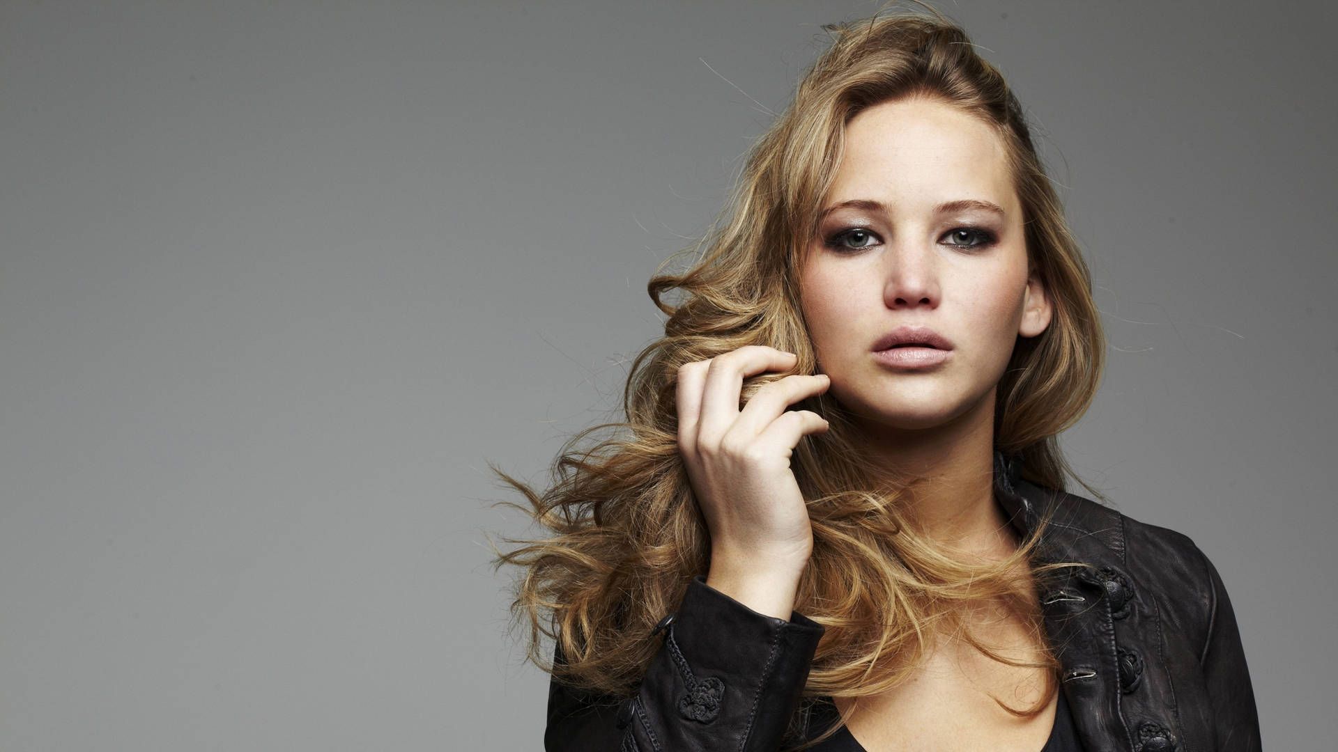 Jennifer Lawrence is an American actress and producer. She is known for her role as Katniss Everdeen in The Hunger Games film series. She has won several awards, including an Academy Award for Best Actress for her role in Silver Linings Playbook. - Jennifer Lawrence