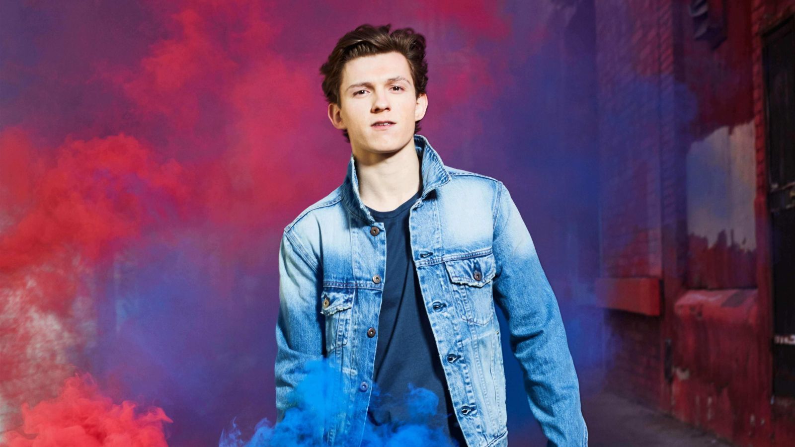 Download wallpaper 1600x900 tom holland, actor, celebrity, 16:9 widescreen 1600x900 HD background, 7316