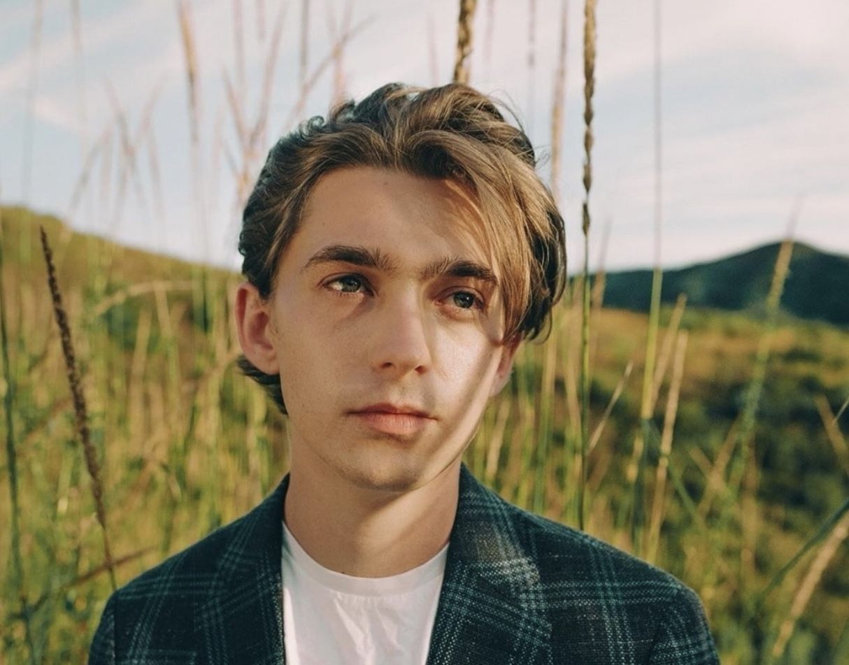 Men. Austin abrams, Pretty people, Film inspiration