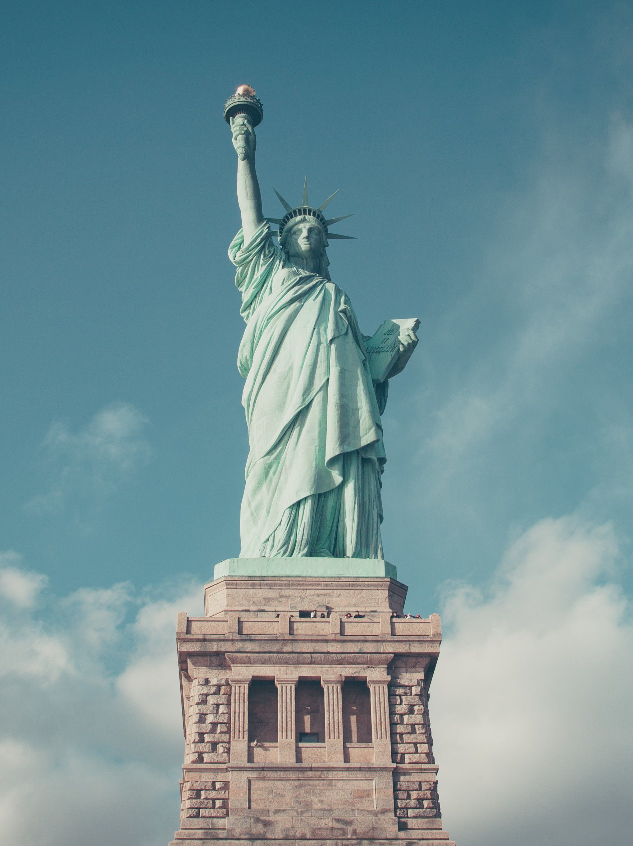 Statue of Liberty Wallpaper, Android & Desktop Background