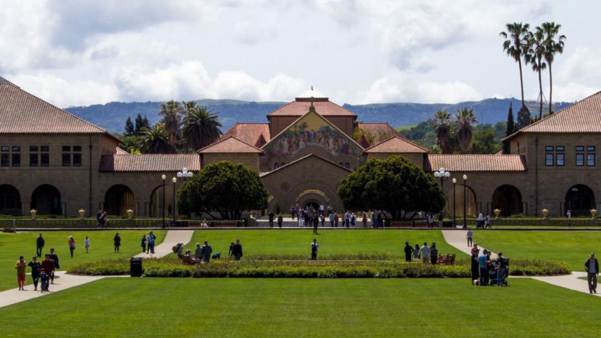 The Most Beautiful Universities In The World With Gorgeous Campuses