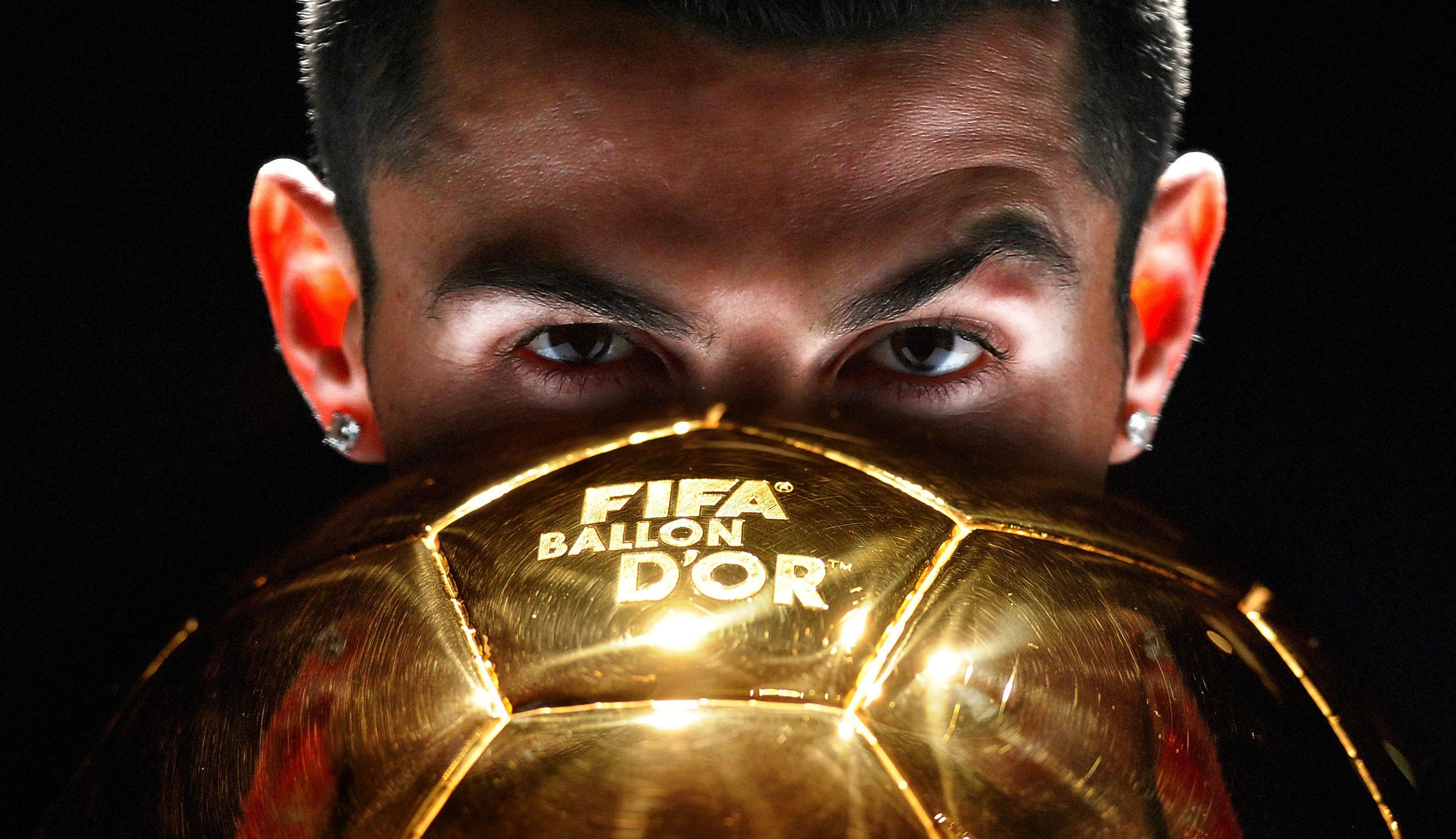 Cristiano Ronaldo with the Ballon d'Or trophy in 2014 - Cristiano Ronaldo