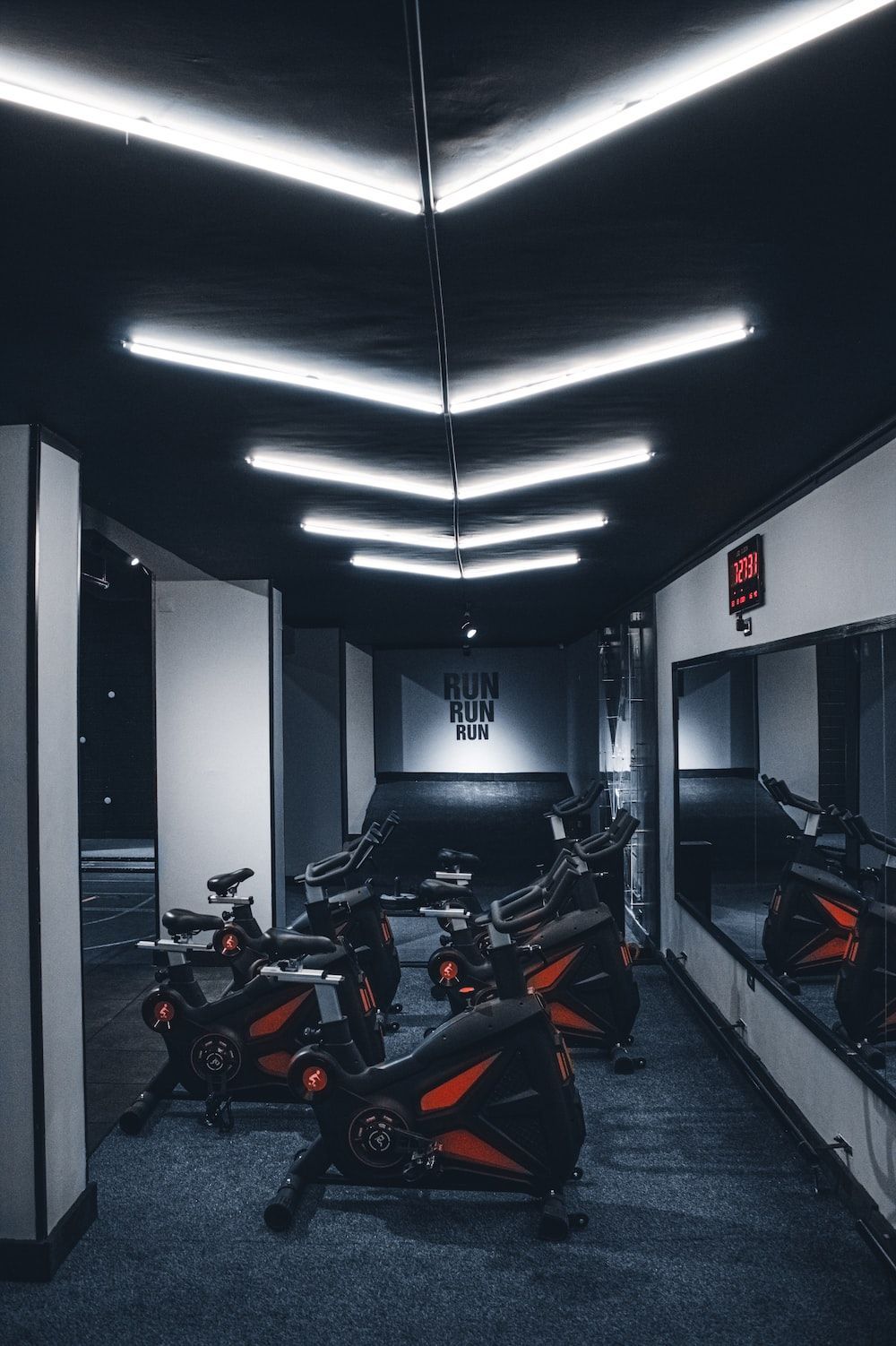 Dark Gym Picture. Download Free Image