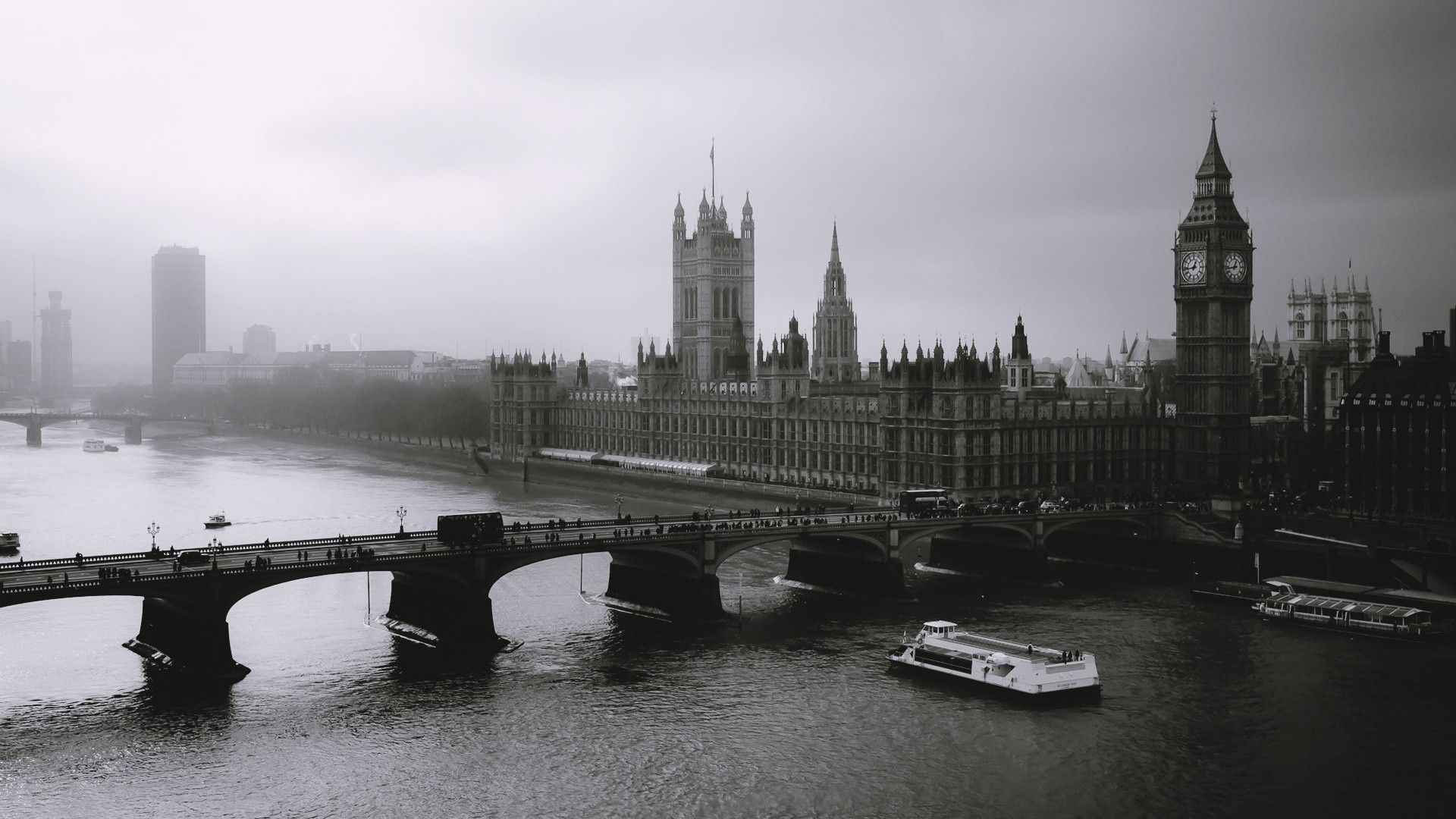 The River Thames in London with the Big Ben clock tower in the background - London