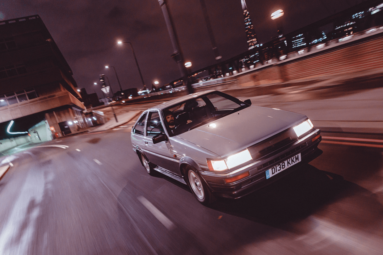 Thunder & lightning: Toyota Corolla AE86. Classic & Sports Car