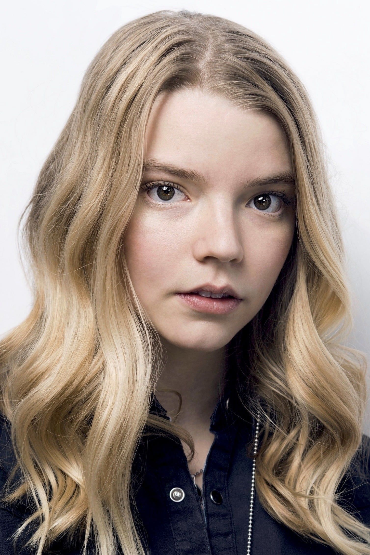 Anya Taylor Joy #blonde #women #face Simple Background #actress Long Hair P #wallpaper #hdwallpaper #desktop. Anya Taylor Joy, Anya Joy, Anya