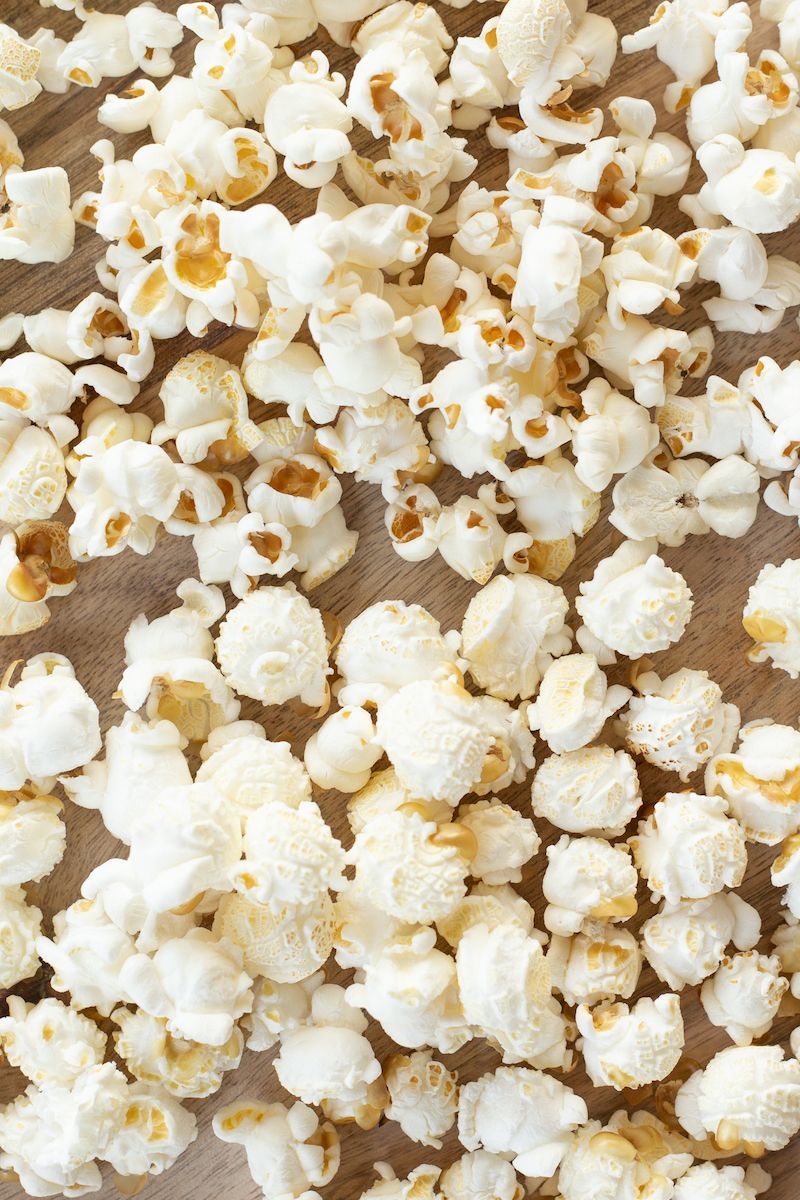 What Popcorn Kernel Should I Buy? Snowflake vs. Mushroom Popcorn