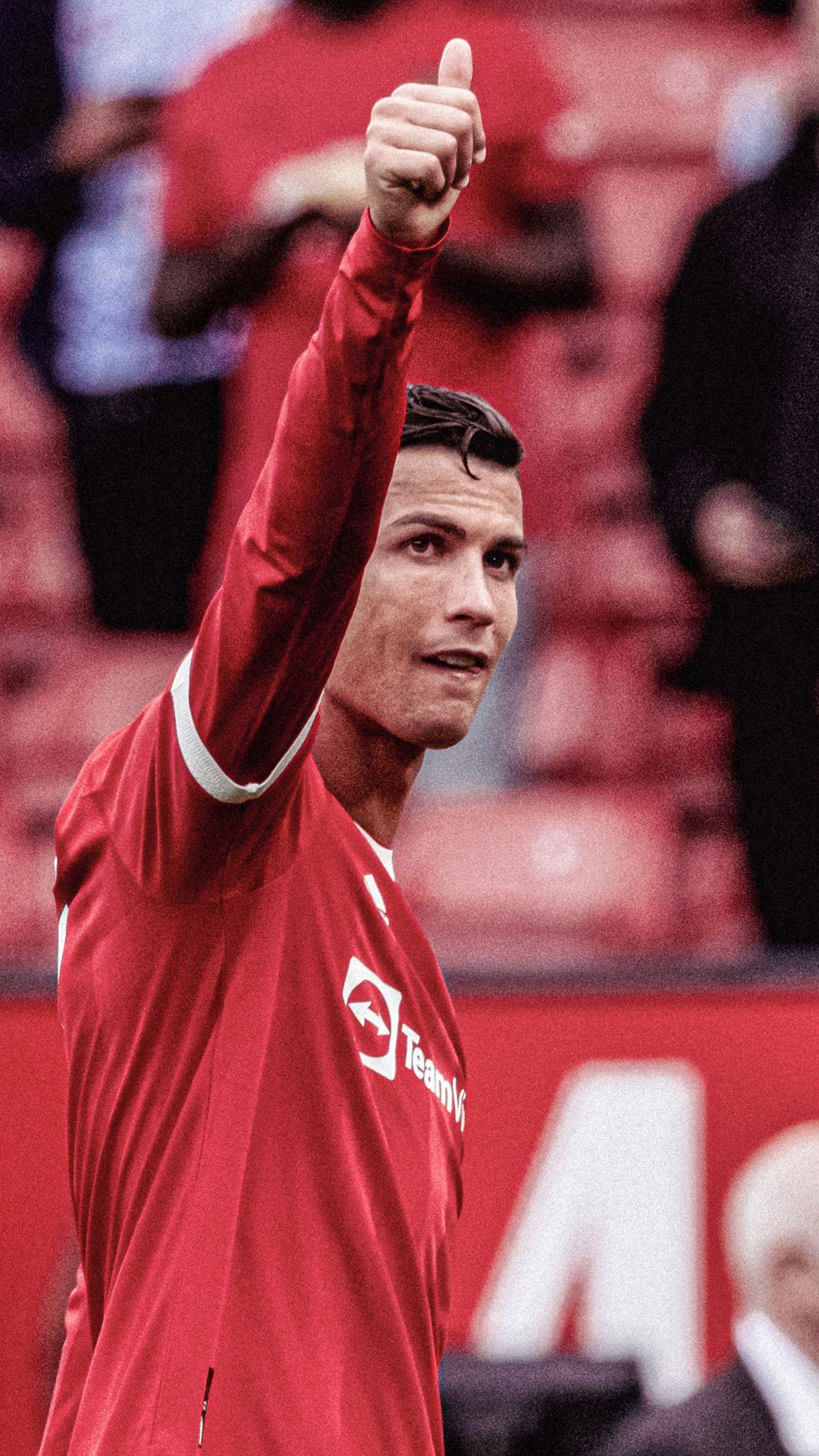 Cristiano Ronaldo showing his thumb up in a red jersey - Cristiano Ronaldo