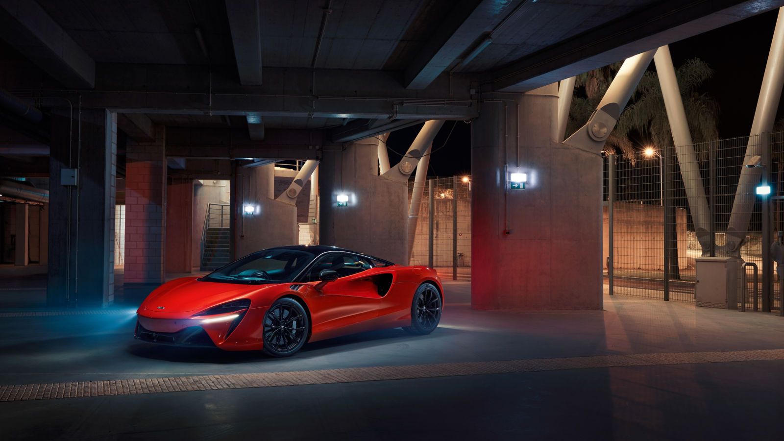 The new McLaren 675LT Spider is the most extreme and focused road car yet. - Cars
