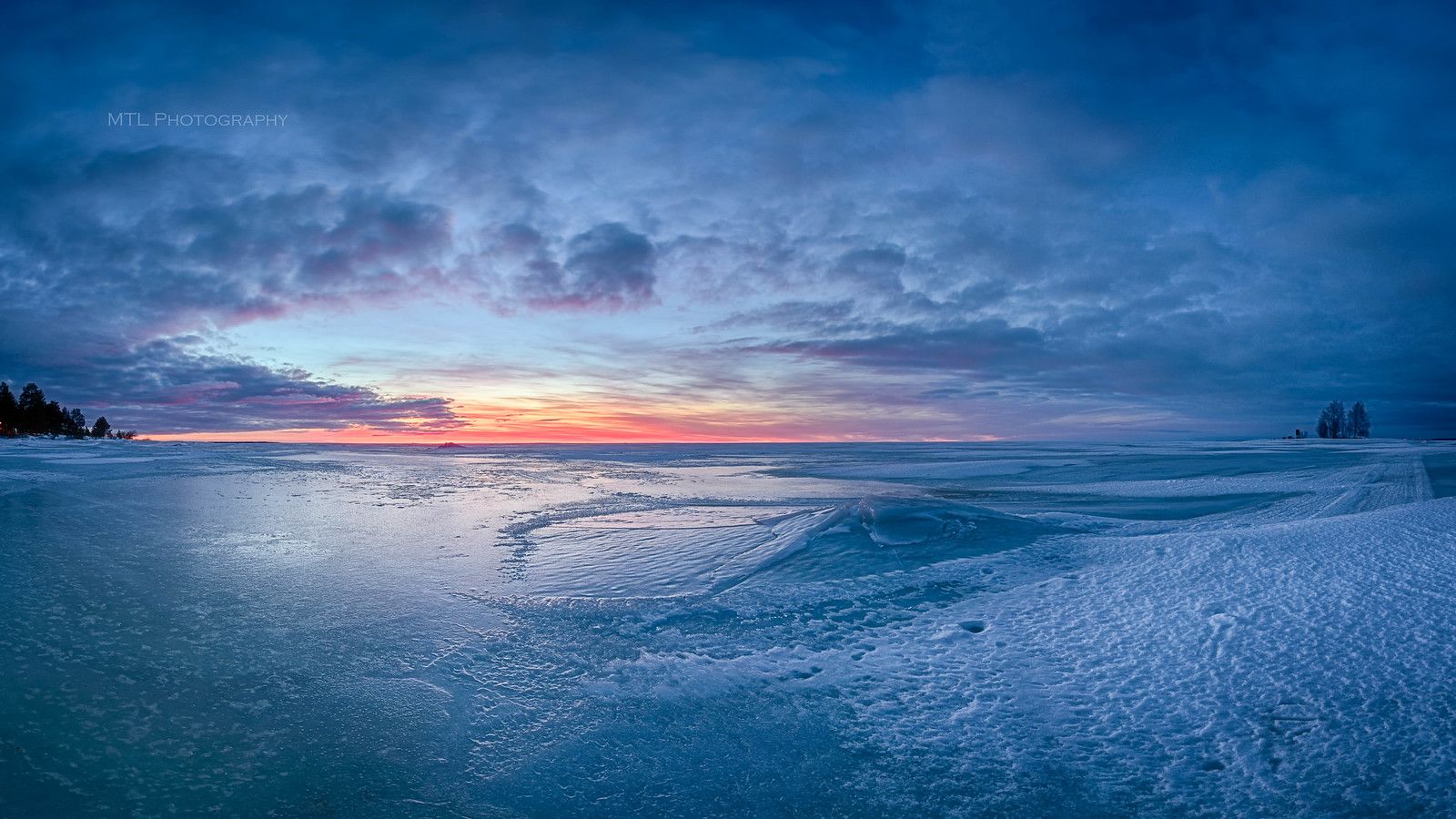 Blue ice Sunset. Press L and then F11 for a large view