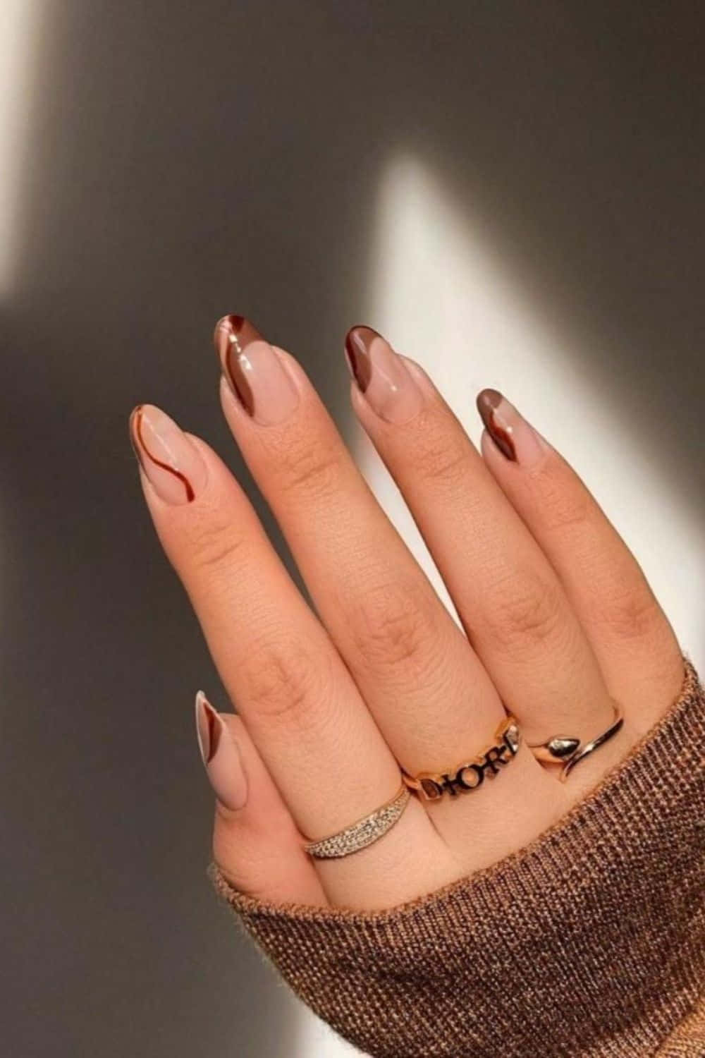 Download Mocha Brown Aesthetic Nail Designs Picture