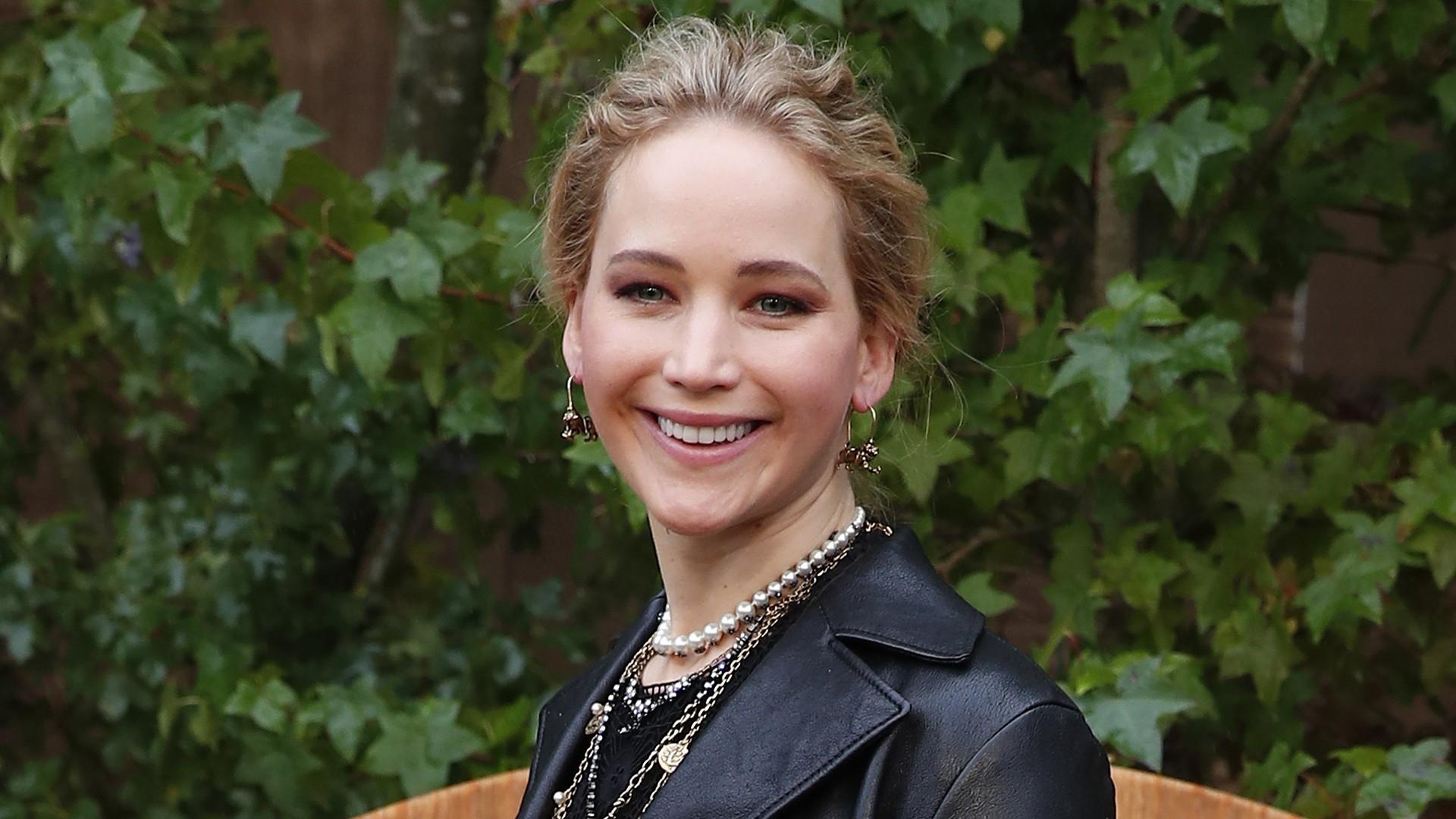 Jennifer Lawrence ties the knot: See