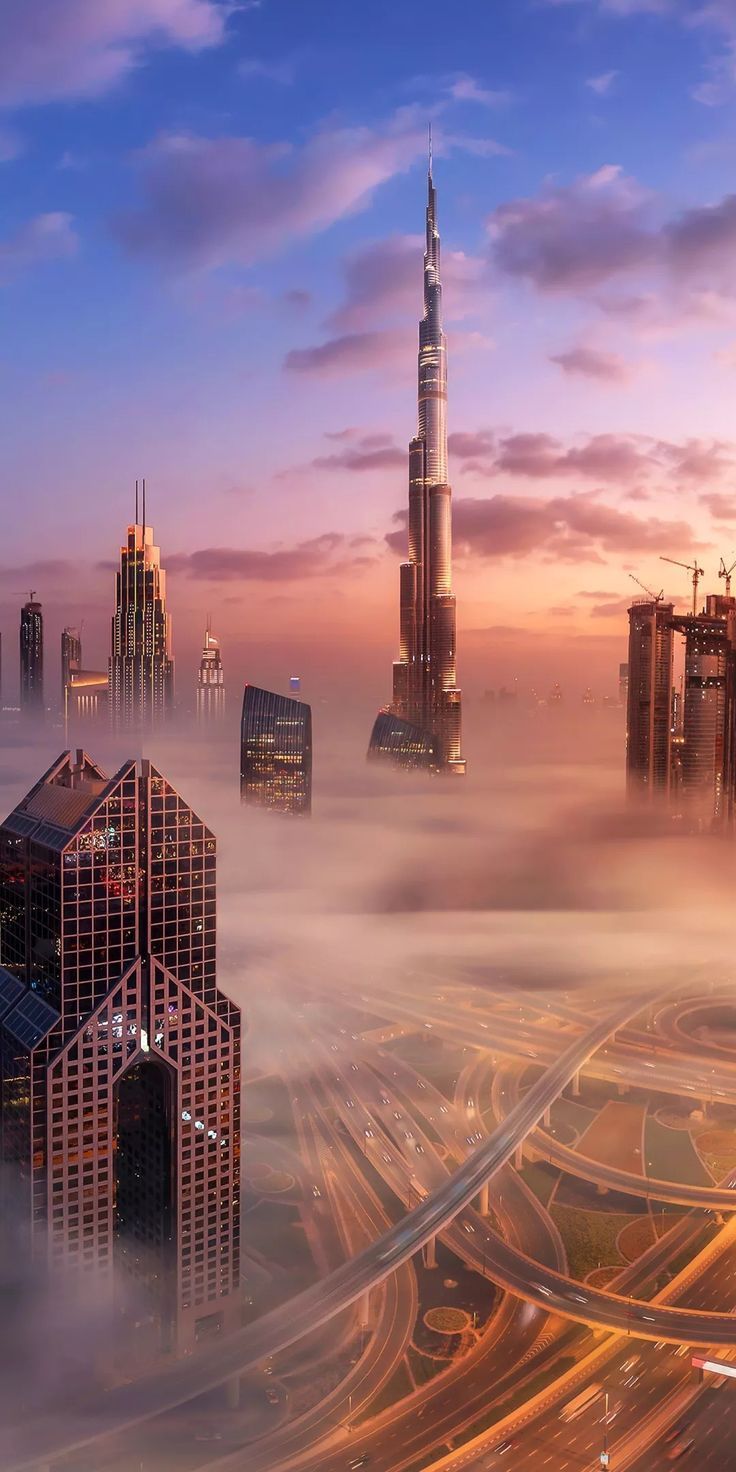 aesthetic dubai landscape Wallpaper