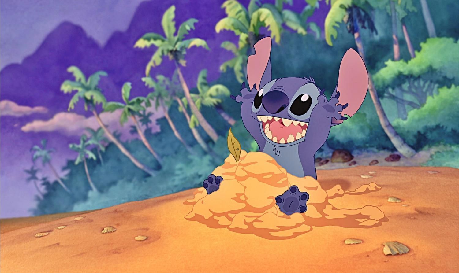Lilo and Stitch, one of the best movies on Disney Plus - Laptop, Stitch