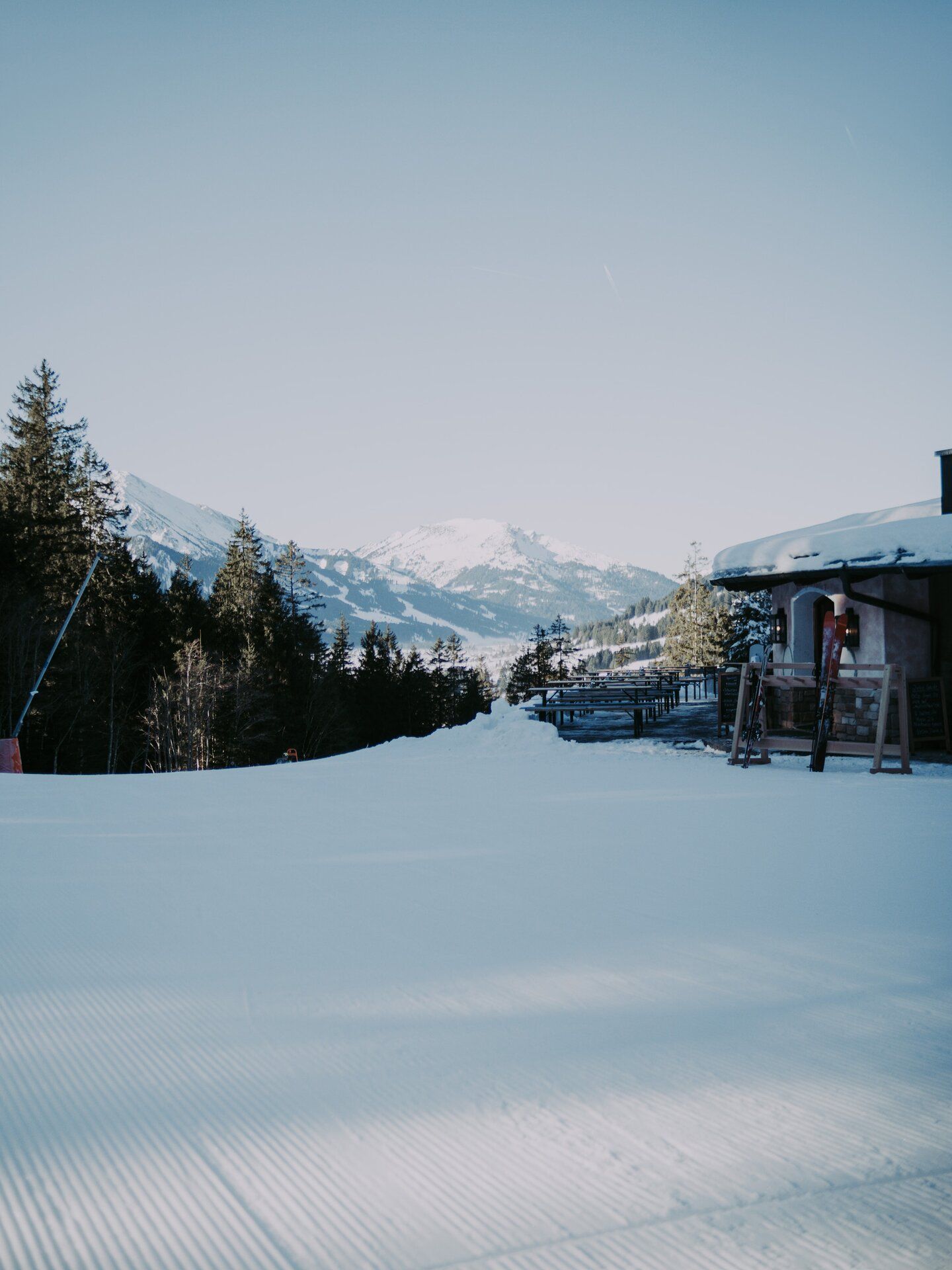 Hiking & skiing hut in the Tannheim