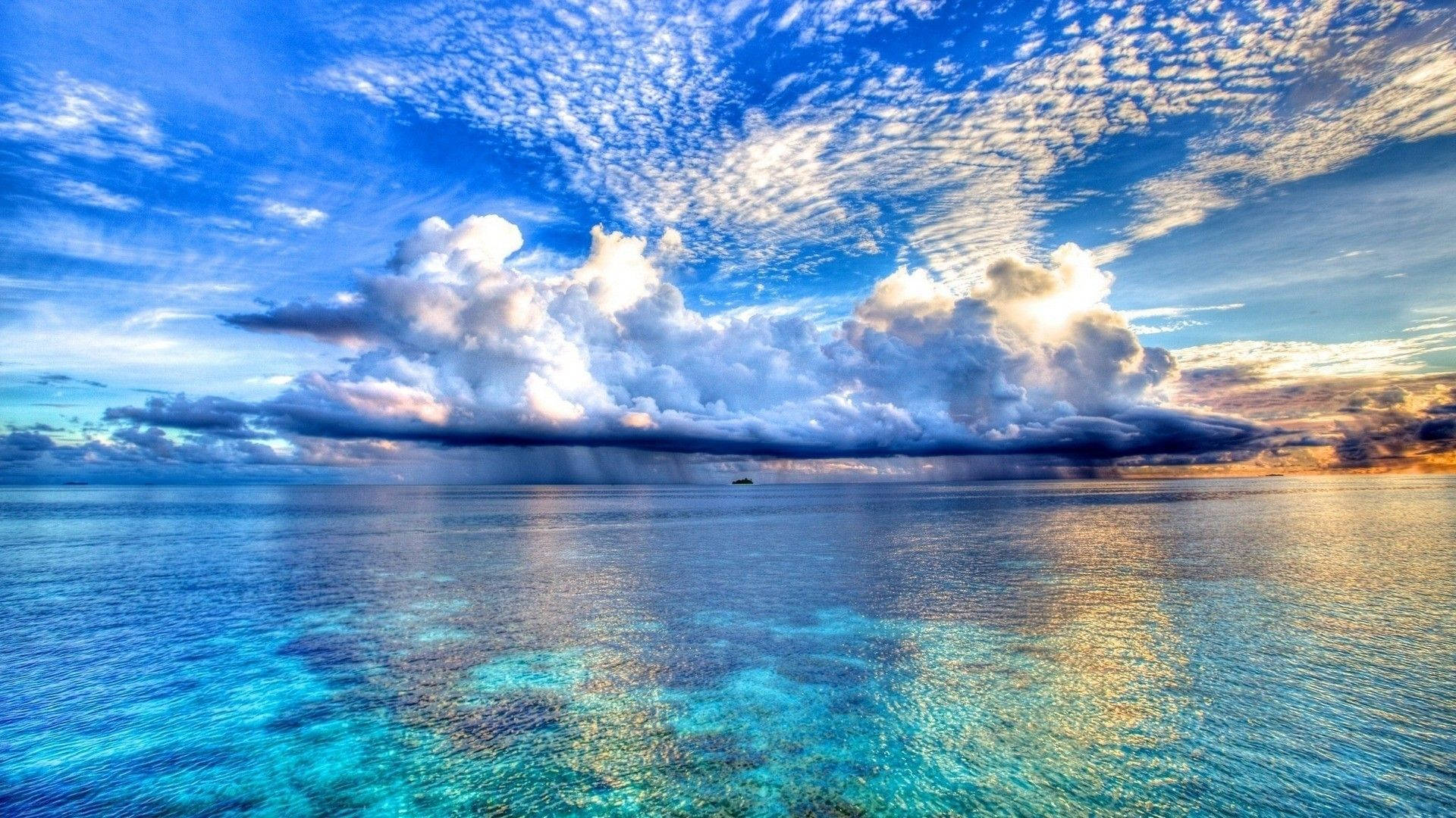 Download Aesthetic Ocean And Cloudy Sky