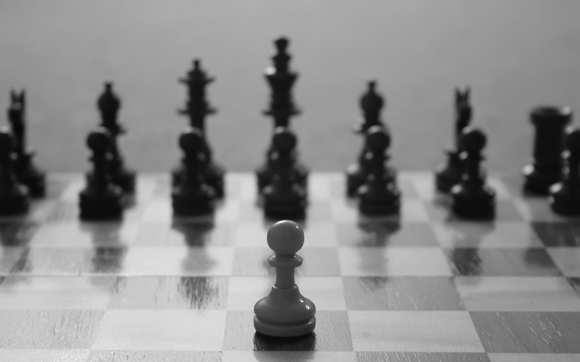 The Striking Contrast of Chess Pawns