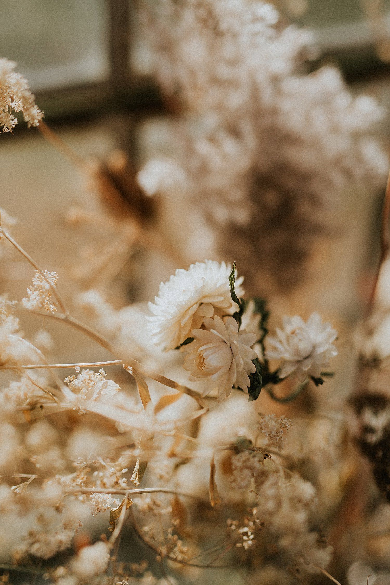 Sustainable Winter Wedding Flowers