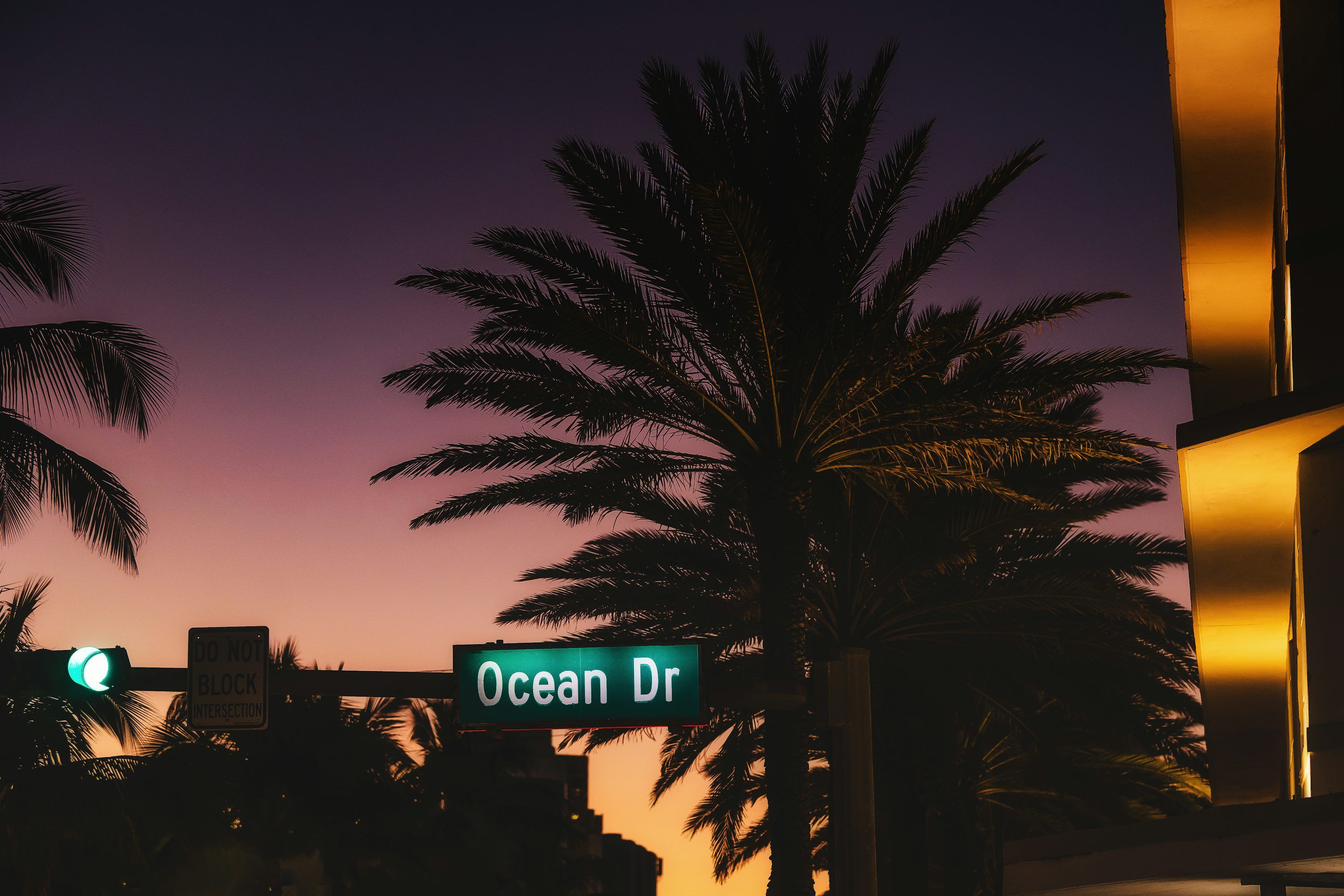 Miami Street Picture. Download Free