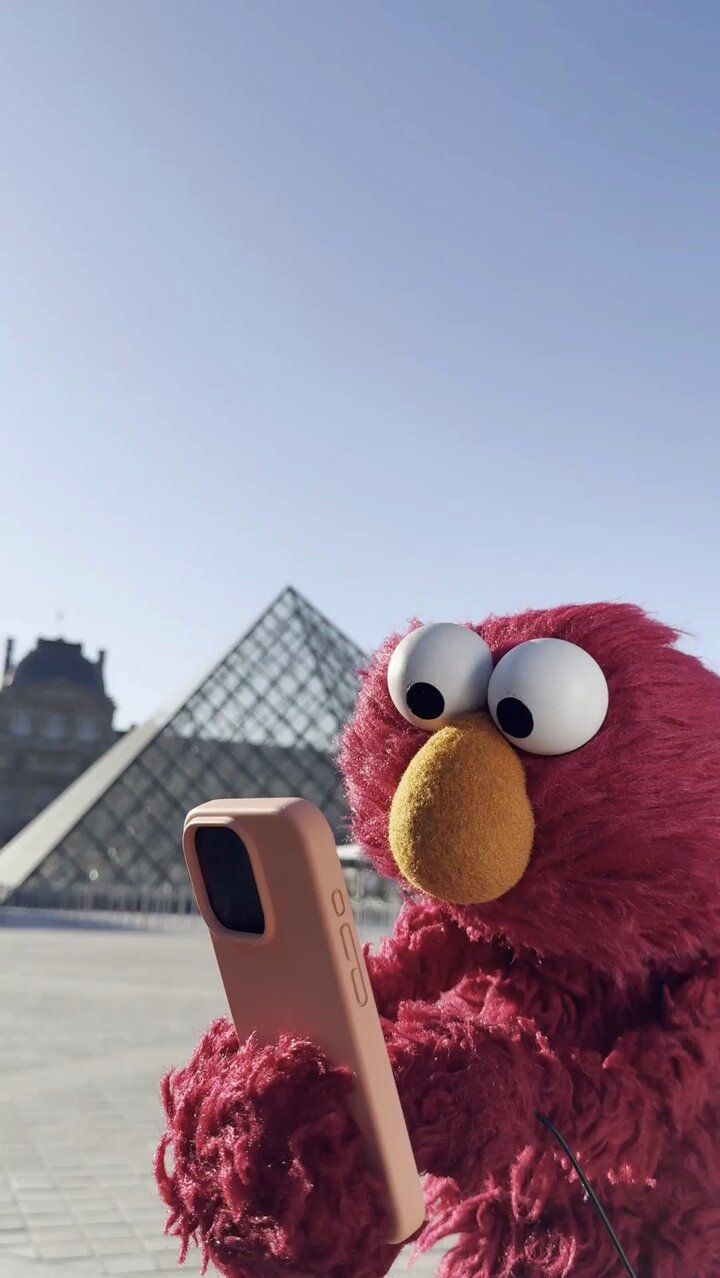 Oui oui, this is Elmo