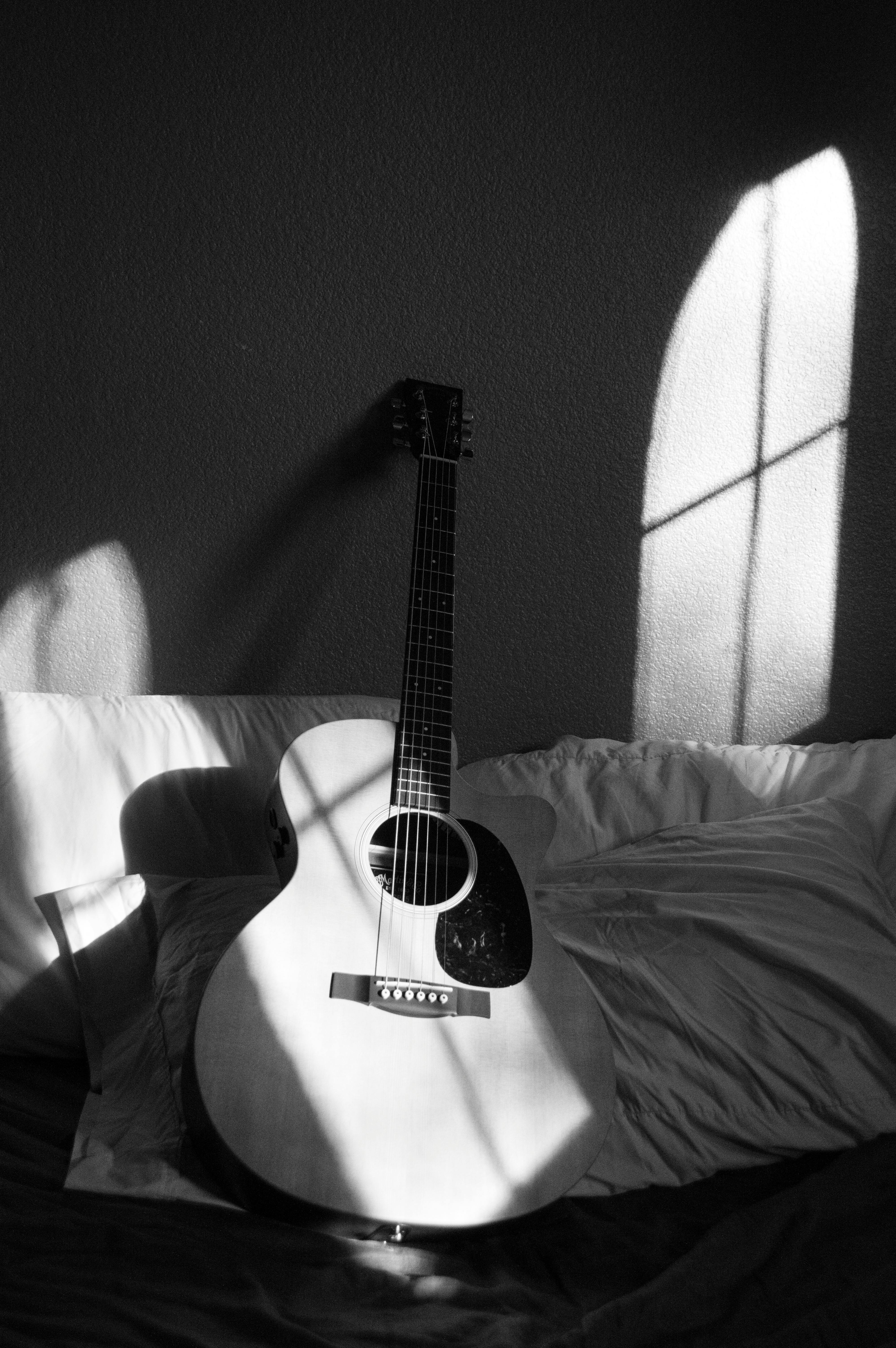 Acoustic Guitar Photo, Download