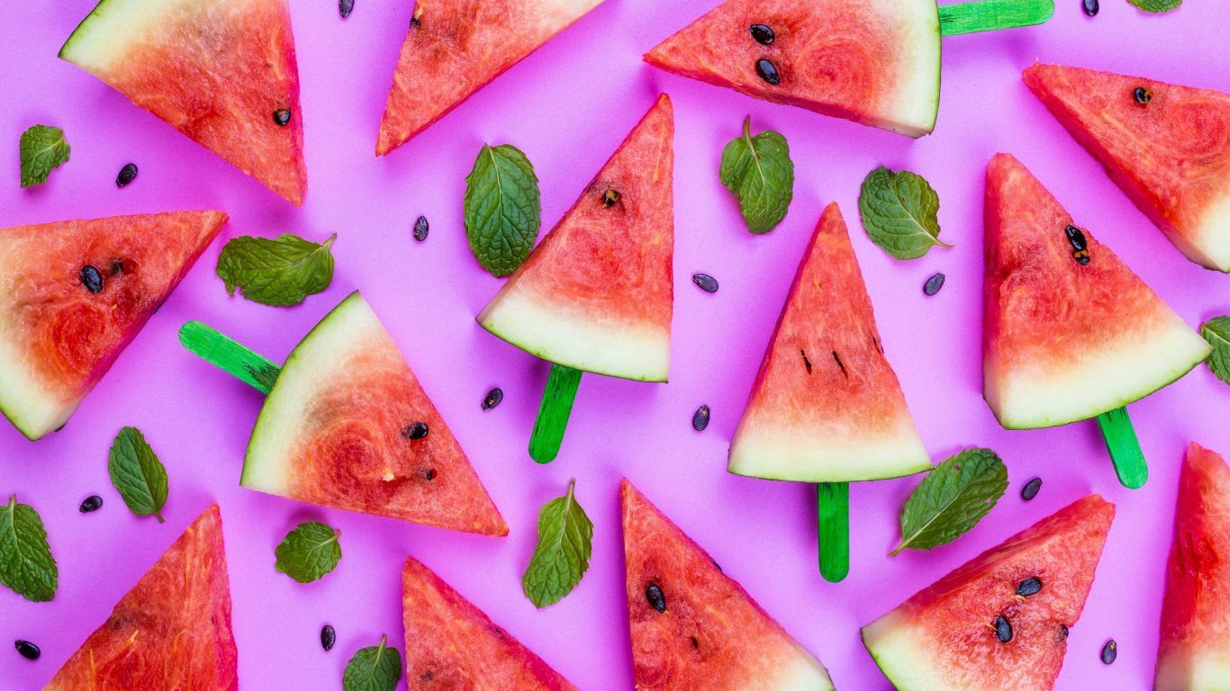 Download wallpaper 1366x768 summer, watermelon, leaves, piece, tablet, laptop, 1366x768 HD background, 21765