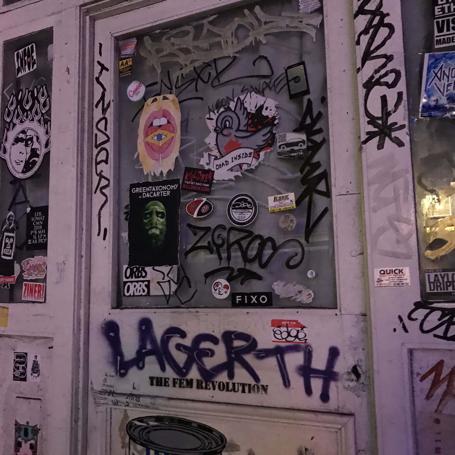 Download Urban Punk Aesthetic Doorway